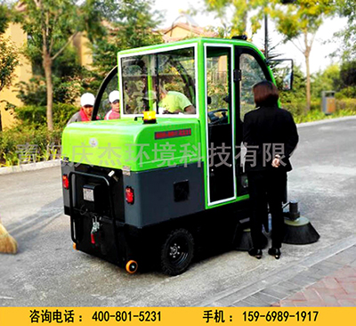 小區(qū)用電動掃地車電動掃地車是清掃工作上重要的工具青島掃地車廠家