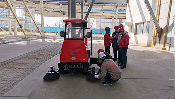 鋼鐵企業(yè)批量采購慶杰電動洗地機(jī)